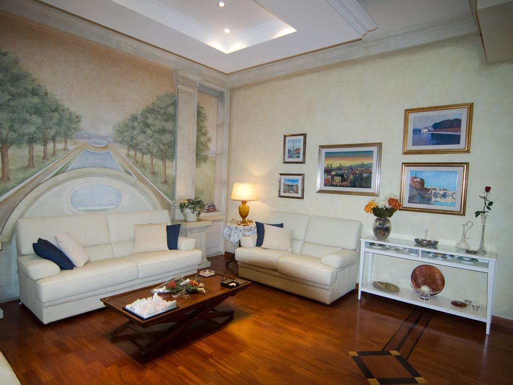 רומא B&B Les Suites מראה חיצוני תמונה