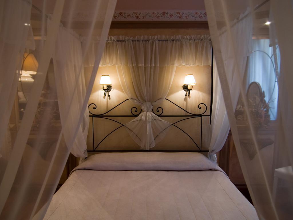 רומא B&B Les Suites חדר תמונה